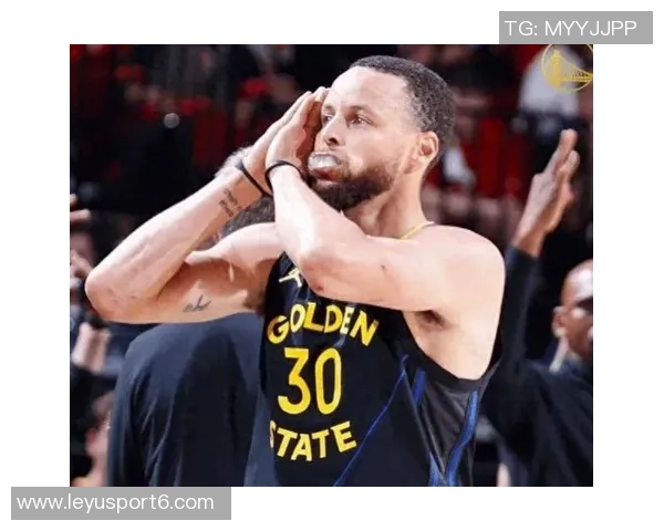 NBA球星心目中的最佳庆祝动作解析库里晚安安詹姆斯戴皇冠与耸肩风采 NBA球星心目中的最佳庆祝动作解析库里晚安安詹姆斯戴皇冠与耸肩风采