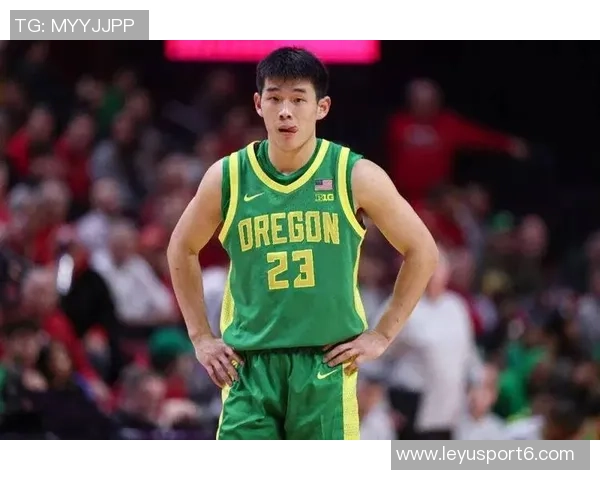 林葳压哨三分助俄勒冈逆转半场表现精彩砍下11分2助攻