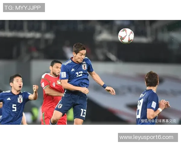 日本队3-0战胜玻利维亚球员们向执教百场的森保一献上祝福