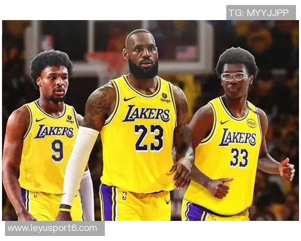 詹姆斯下场休息期间湖人净胜16分他的正负值为何却是14